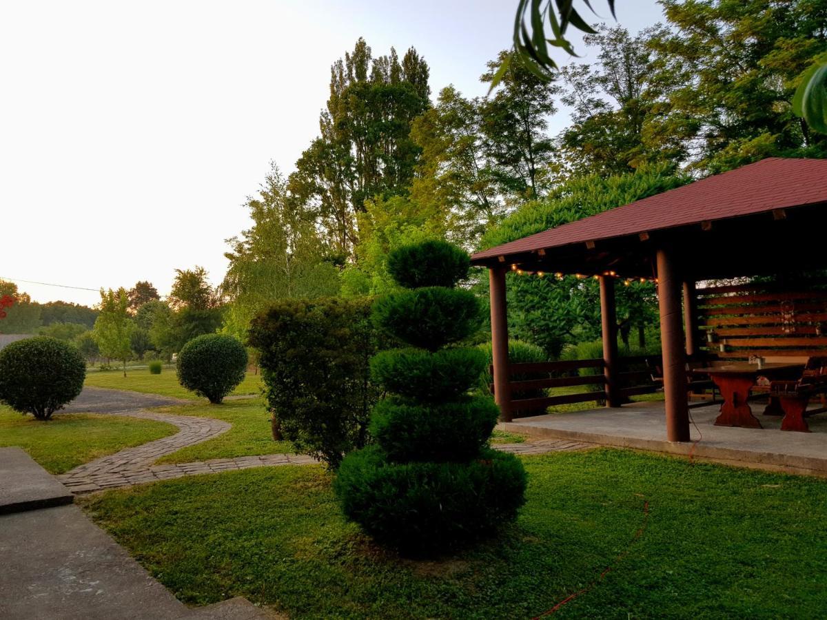 Kuca Za Odmor Rubic Villa Vinkovci Eksteriør billede