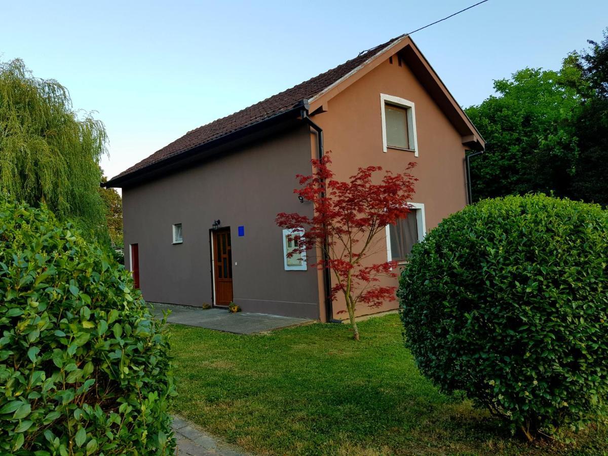 Kuca Za Odmor Rubic Villa Vinkovci Eksteriør billede